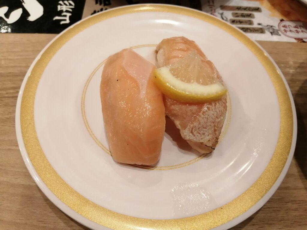 かっぱ寿司大とろサーモン食べ比べ